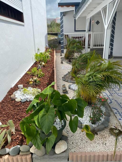 Bungalow Tafial Vue Sur Mer Sainte-Anne  Εξωτερικό φωτογραφία
